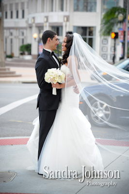 Best Maggiano's Orlando wedding photographer - Sandra Johnson (SJFoto.com)